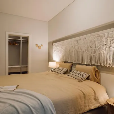 Aurunca - 3 Bedrooms In Avenidas Novas *