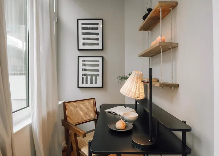 Apartamento Aurunca - 3 Bedrooms In Avenidas Novas Lisboa