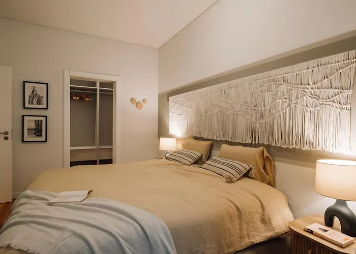 Aurunca - 3 Bedrooms In Avenidas Novas *