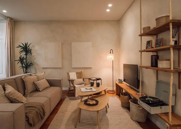 Apartment Aurunca - 3 Bedrooms In Avenidas Novas Lisbon